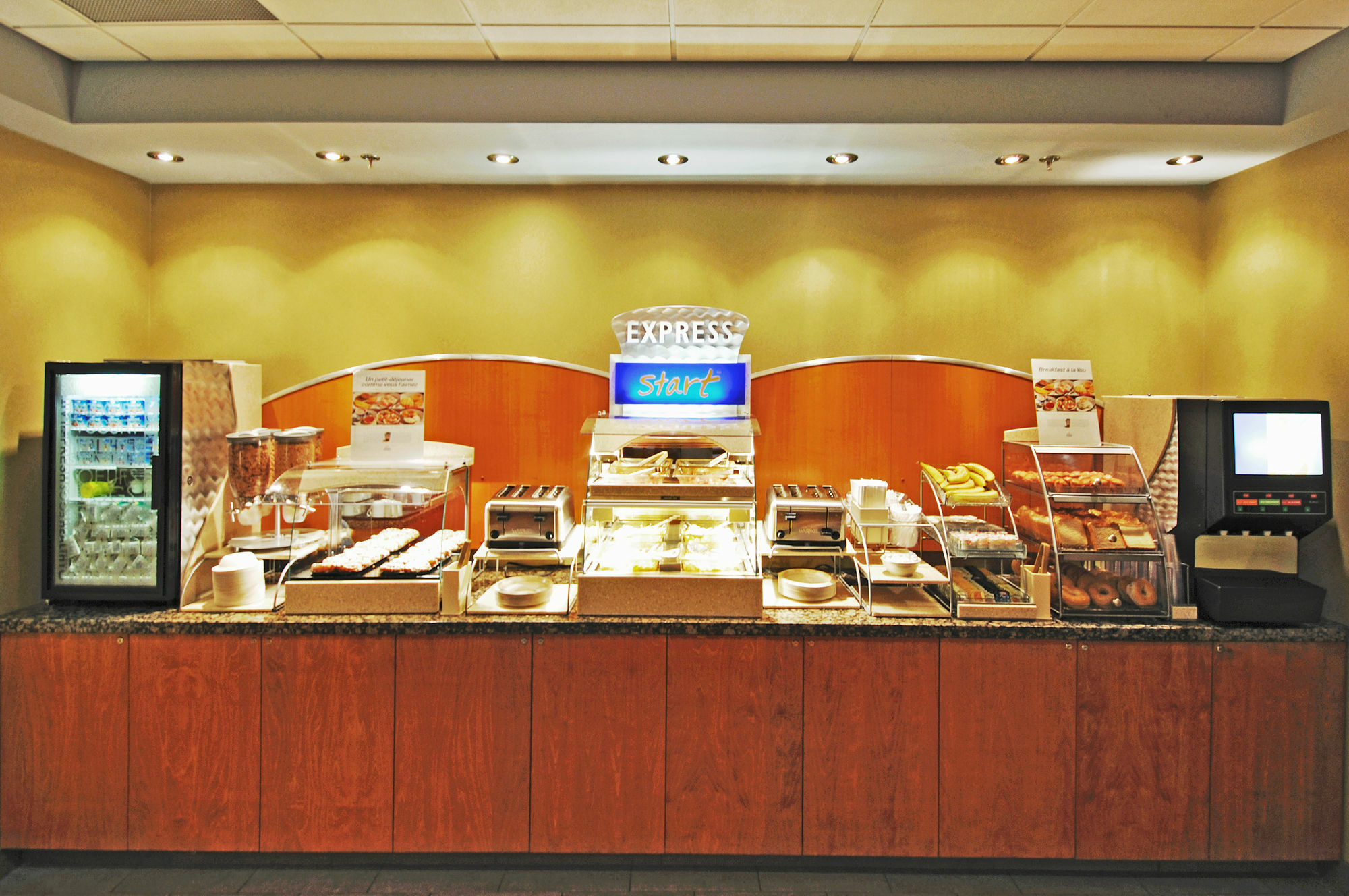 Holiday Inn Express Quebec City-Sainte Foy By Ihg Exterior foto